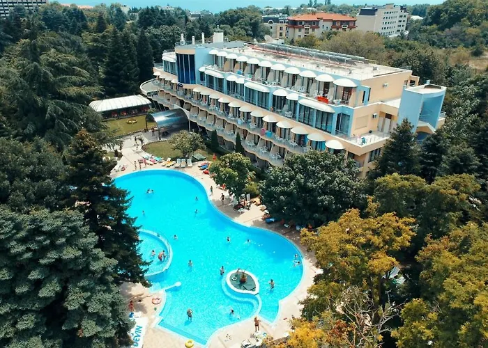 Хотел Koral Св. Св. Константин и Елена