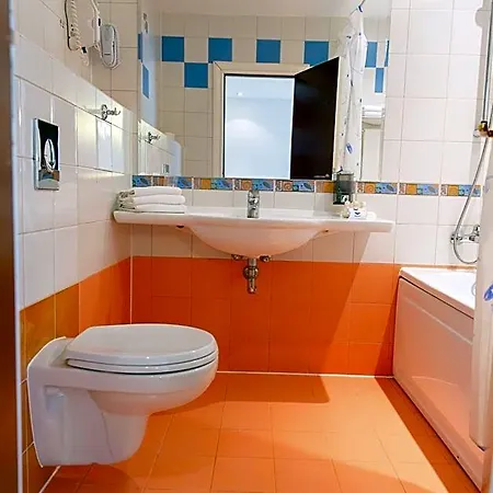 Koral Hotel 4*