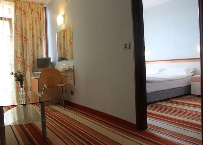 Koral סנט קונסטנטין והלנה